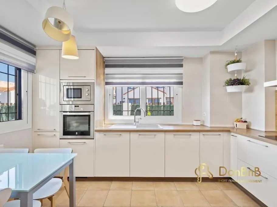Casa Pareada En Los Pinos De Alhaurin Malaga Villa Alhaurin de la Torre
